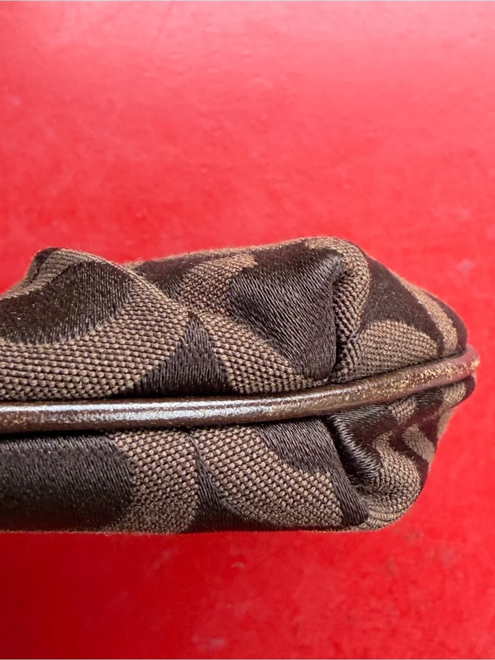 Vintage Coach Madison Op Art Signature Pleated Wristlet Chocolate Brown 41988